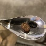 コーヒー豆を焙煎しすぎると炭になる
